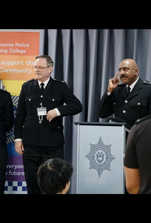 Поросята Сериал2024смотреть онлайн бесплатно